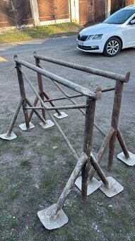 Prodám stavební vysuvne kozy , dily k lešení trubkové, stojk