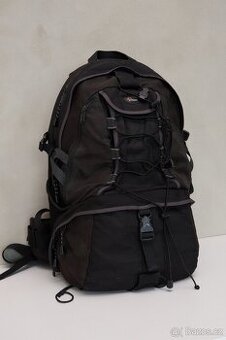 Lowepro CompuRover AW – velký profesionální foto batoh