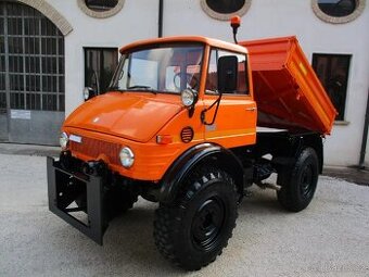 UNIMOG 406 4x4 – SKLÁPĚČ