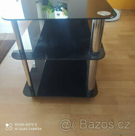 Moderní, třípatrový stolek pod televizi - 1