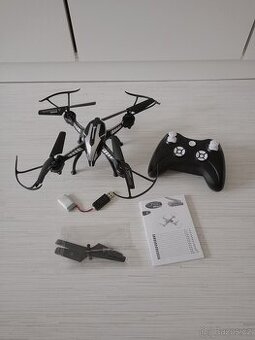 Dron kvadrokoptera pro deti, dalkove ovladani - 1