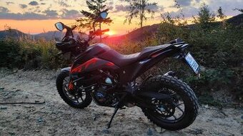 KTM Adventure 390