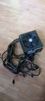 Počítačový zdroj 430 W