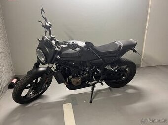 Husqvarna Svartpilen 701