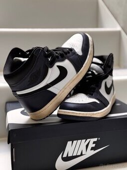 Air Jordan 1 High OG "Midnight Navy"