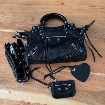 KABELKA BALENCIAGA NEO CAGOLE XS BLACK
