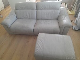 Kožená sedačka Celina s taburetem