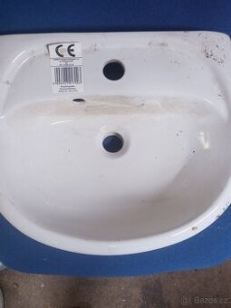 Umyvadlo 45 cm