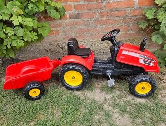 Šlapací traktor