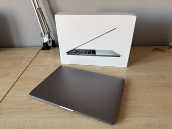 Apple MacBook Pro 13", 2017,Touchbar, I5, 8Gb RAM, 256Gb SS