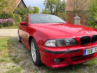 BMW E39 528i