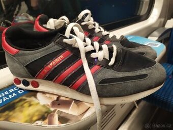 Adidas LA Trainer og boty 41