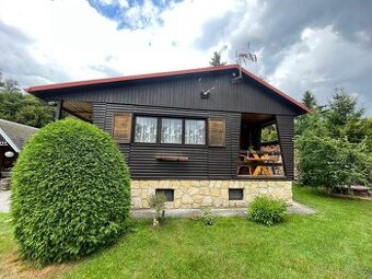 Chata i k trv.bydlení, vlastní pozemek, Lažany u Černošína