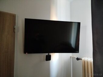 Televize JVC + android Box+ držák