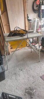 Stolová kotoučová pila