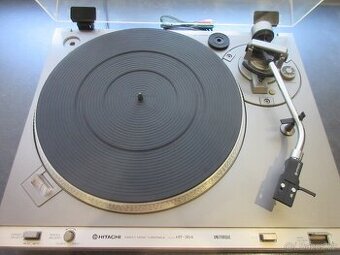 Gramofon Hitachi-HT354