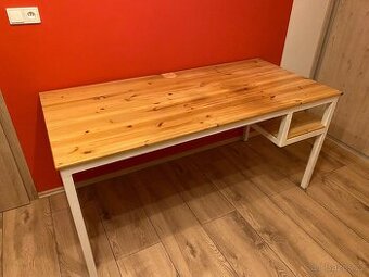 Kancelářský stůl