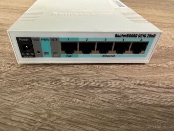Router RB951G-2HnD