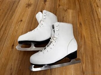 Dámské lední brusle Acra vel.42