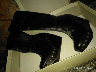 nové kožené kozačky vel.39