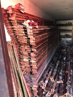 Prodám Haki lešení , díly, sestavy,kostky -podpěrné stojky