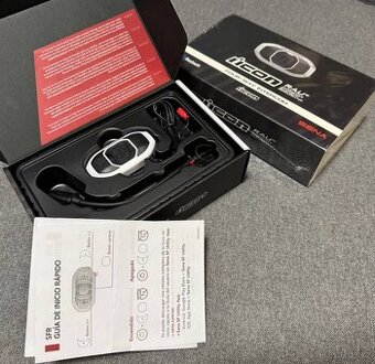 Nový interkom ICON SENA RAU pro jakoukoli moto helmu