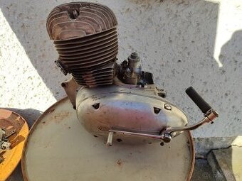 Motor Jawa 250 S553 Libeňák