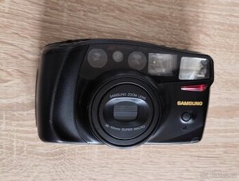 FOTOAPARÁT NA 35 mm KINOFILM SAMSUNG AF ZOOM 1050