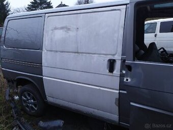 Prodám bílé celo plechové soupacky na VW T4