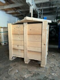 Dřevěná bedna s víkem