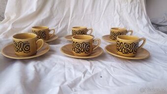 Sada šálků a podšálků