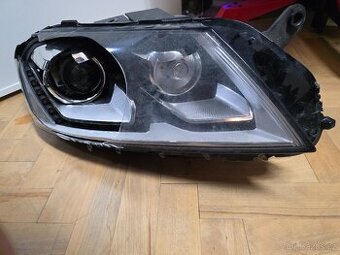 Pravé přední světlo Bixenon VW Passat B7 - 3AB 941 752