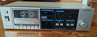 Kazetový stereomagnetofon Sanyo RD220