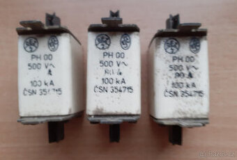 3 ks nožová pojistka 80 A - 500 V