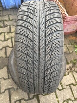 205/55R17 91H Bridgestone Blizzak LM001