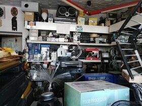 Prodej skladu laboratorní techniky a spotřební elektroniky