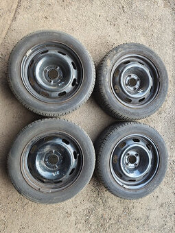 Prodám sadu disků 6Jx15H2 ET27 + letní pneu 185/60/R15