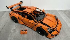 LEGO Technic Porsche 911 GT3 RS (42056) - 1