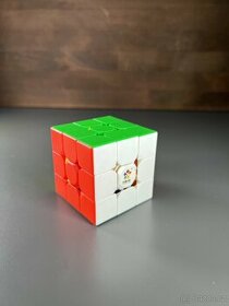 Rubikova kostka Yuxin
