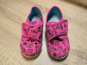 Růžová dětská domácí obuv na suchý zip Baťa - 1