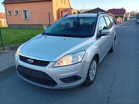 Ford Focus combi 1.6.16 V Style - 74 kW