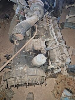 Motor liaz