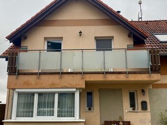 Ocelové zábradlí, kalené sklo - 1
