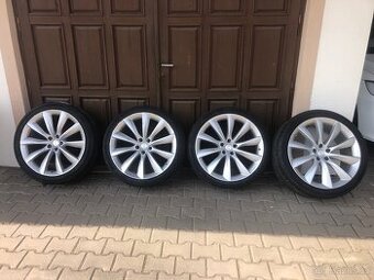 Prodam nabo vymenim original kola Tesla X 22”