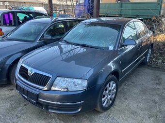 ŠKODA SUPERB 2.0Tdi-2008 POTKANÝ MOTOR-NEPOJÍZDNÉ