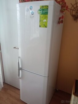 Lednice s mrazákem Beko 170cm