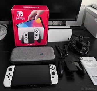 Nintendo Switch OLED super stav + příslušenství