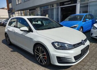 VW Golf 7 GTD 2.0TDI 135kW DSG Webasto Bi-Xenon Keyless Navi