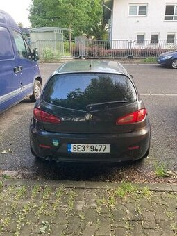 Alfa Romeo 147 1.6 twin spark 77kw