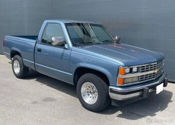 Chevroletu Silverado 1500 z roku 1988
